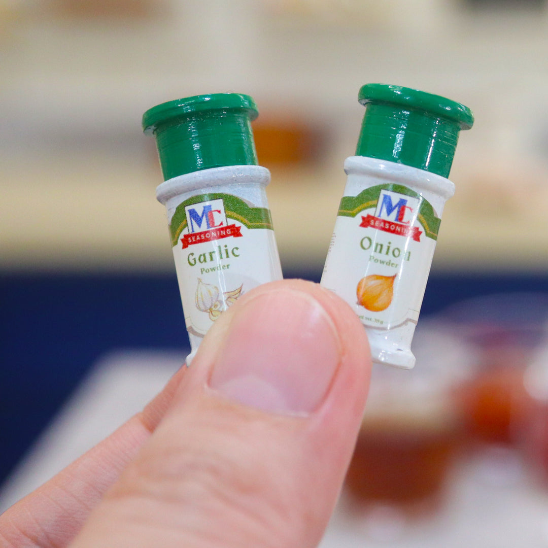 Miniature Bottle Herbs and Spices / Keychain