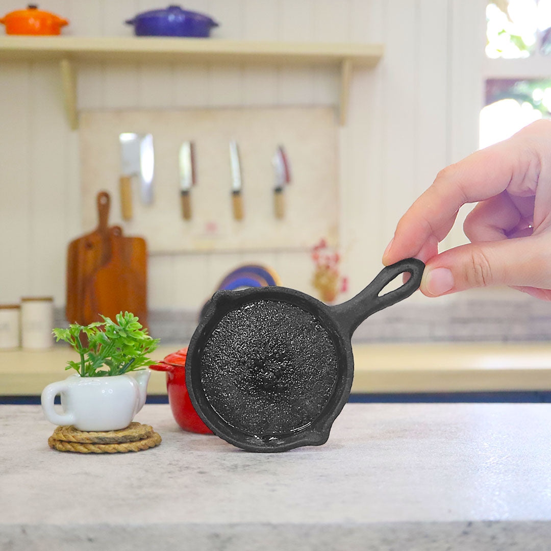 Mini Small Round Cast Iron Skillet Fry Pan with tuo ear Handle Factory