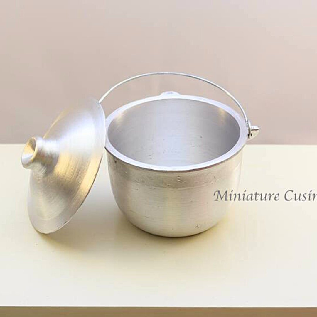 Miniature Rice Pot ( can be use in Camping )
