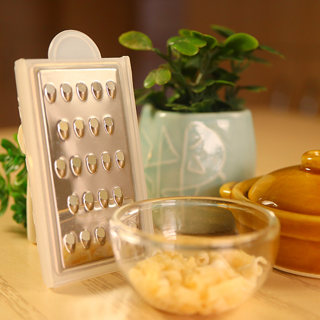 Kitchen gadget: Grate, collect and measure with the Cube Grater